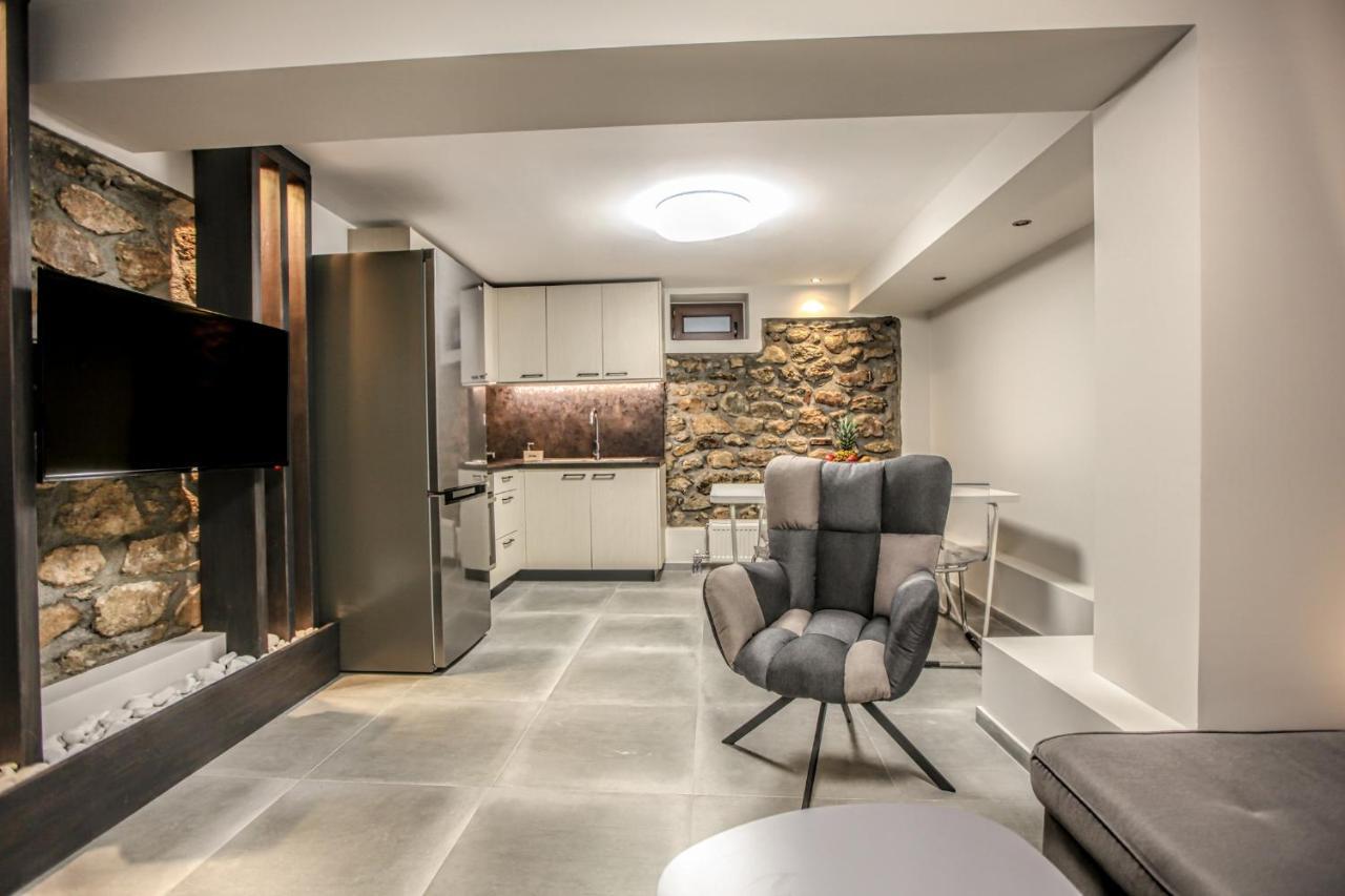 Apartamento Avli Luxurious House Kalambaka Exterior foto