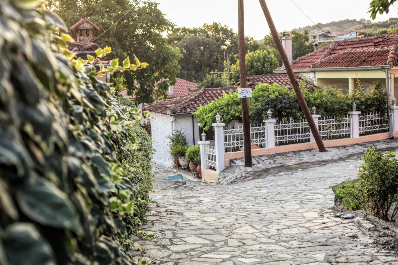 Apartamento Avli Luxurious House Kalambaka Exterior foto