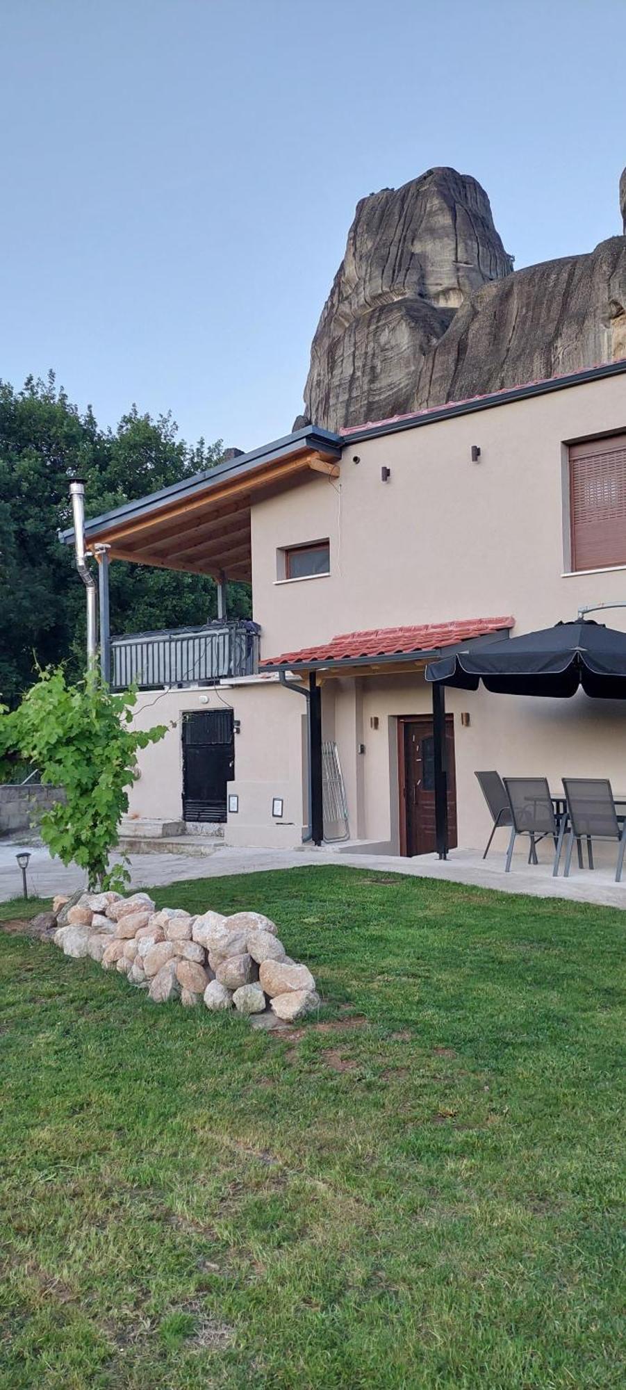 Apartamento Avli Luxurious House Kalambaka Exterior foto